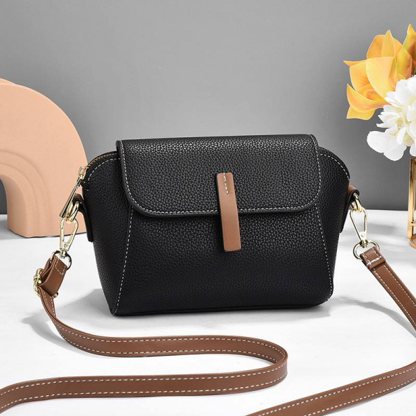 Mini Leather Shoulder Bag (Black)