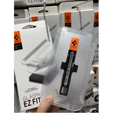 Spigen :- GL AStR (1...