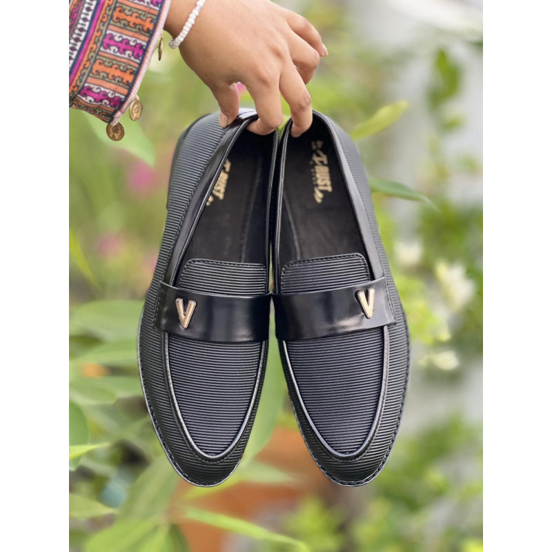 PREMIUM TASSLE BLACK ! T111
