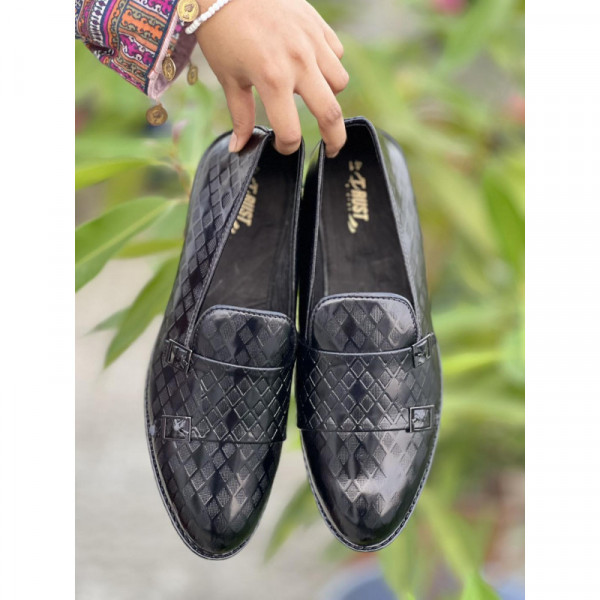 PREMIUM TASSLE BLACK ! T109