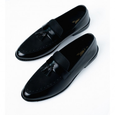 PREMIUM TASSLE BLACK...