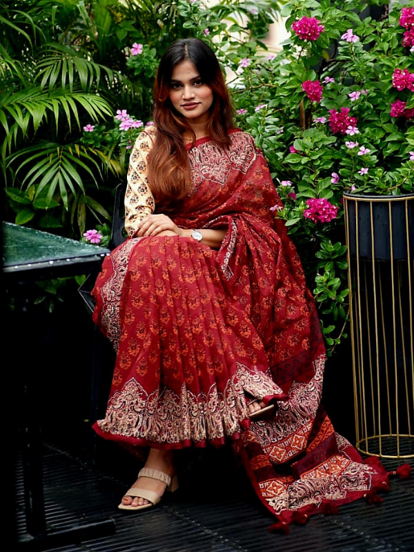 এক্সক্লুসিভ ব্লক শাড়...