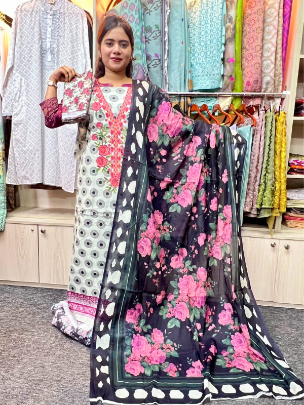 এক্সক্লুসিভ লোন থ্রি...
