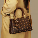 Unique Trending Stylish Best leather Ladies clutch hand bag