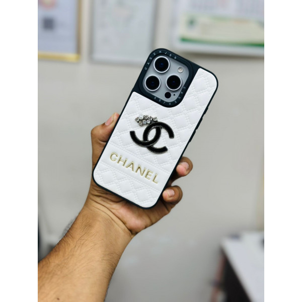 Embossed Chanel Diamond-Quilted Lambskin CC Logo Case for iPhone