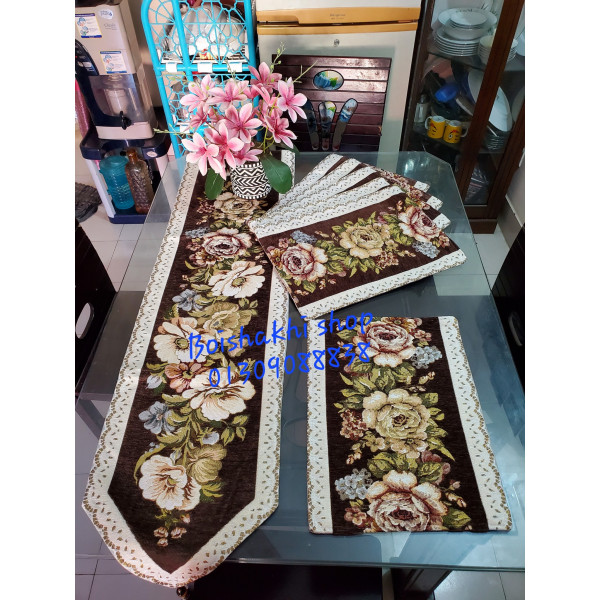 High quality vintage dining table mat with runner
