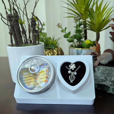 আসল ঝিনুকের মুক্তার মালা কানের দুল ও রিং সহ Love Pearl