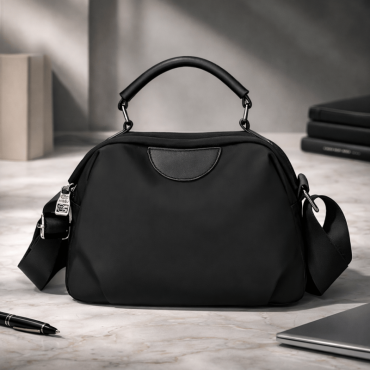 Retro Design New Ladies Portable Bag (Black)