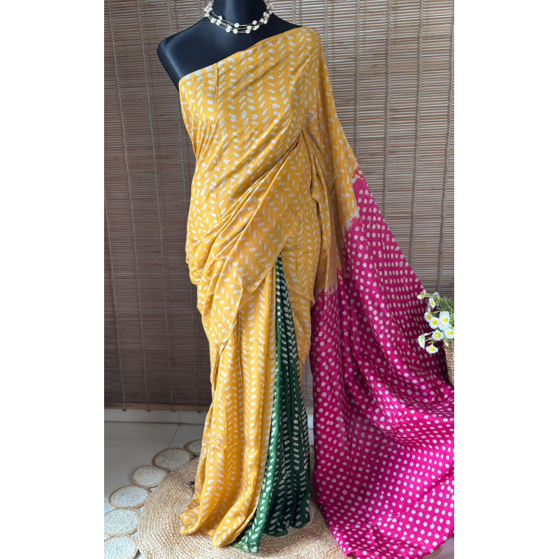 সিল্ক বাটিক শাড়ি