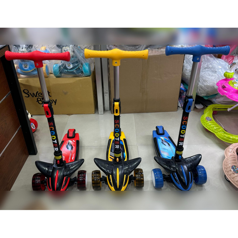 FOLDING BABY SCOOTER WITH FLASH ROCKET