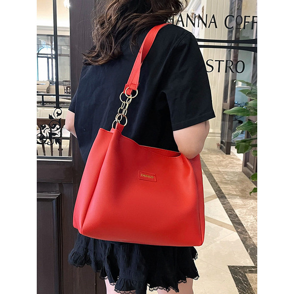sazer bazar brand china leather shoulder bag(Meroon)