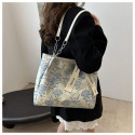 casual commuting bag