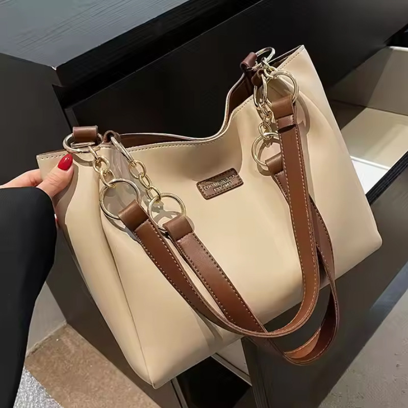 Versatile Ladies Shoulder Bag