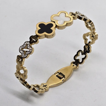 Bracelet 11...
