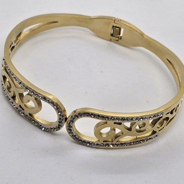 Bracelet 13...