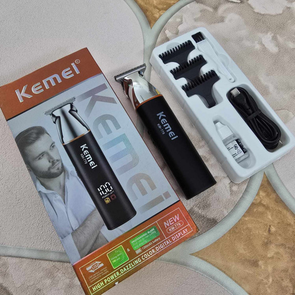 Kemei KM 779 