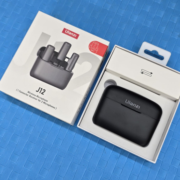 Ulanzi J12 Dual Wireless Microphone with Charging Case For Type-C