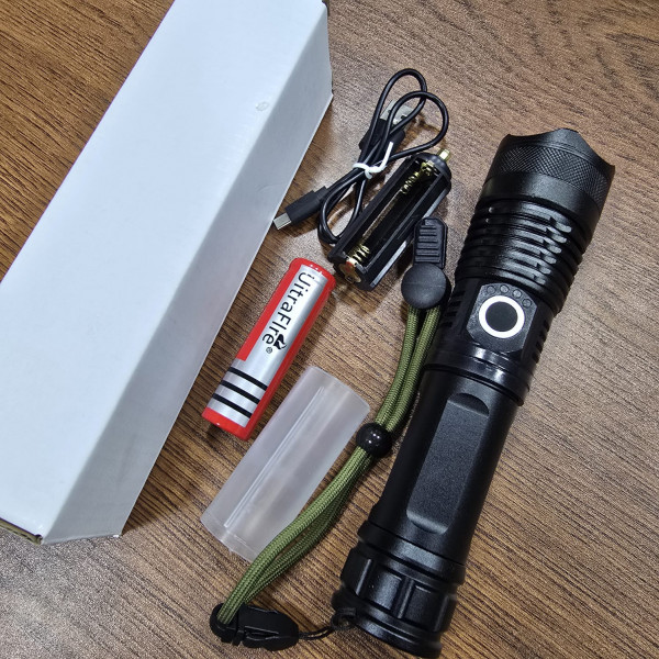 Waterproof Zoom Torch Light  5500mAh 