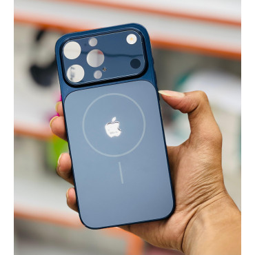 The Corning Glass Transforms Into a Large Window, Suitable for The Stylish And Minimalist Phone Case for The for iphone