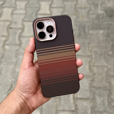 Original LUXO life Premium MagSafe Reflective Case Desert