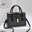 New MK European and American Square Simple Retro Fashion Portable Shoulder Bag | MK01