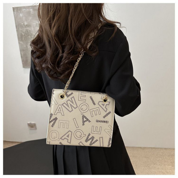 Luxury Monogram Chain Tote Bag | RM-67