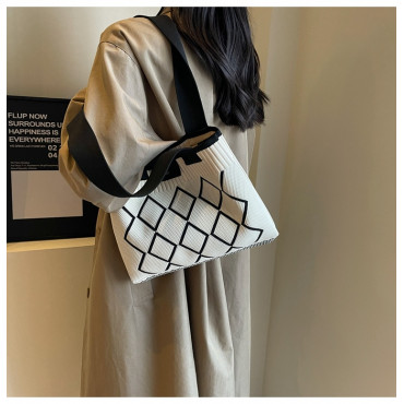 niche shoulder bag(B...