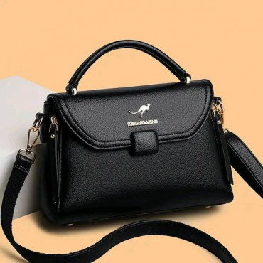 Kangaroo Handbag (Black)
