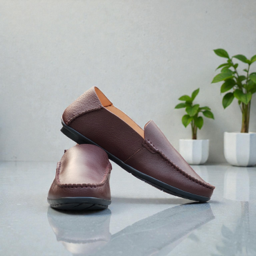 Cow Leather Classic Plain Loafer.