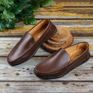 【VEIN】COW LEATHER LOAFER Cow Leather Classic Plain Loafer.